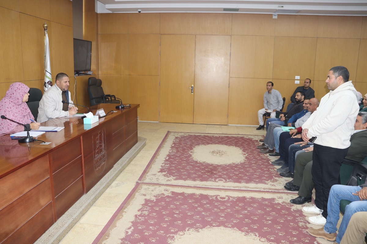 السكرتير العام يناقش الاستجابة في منظومة الشكاوى الحكومية